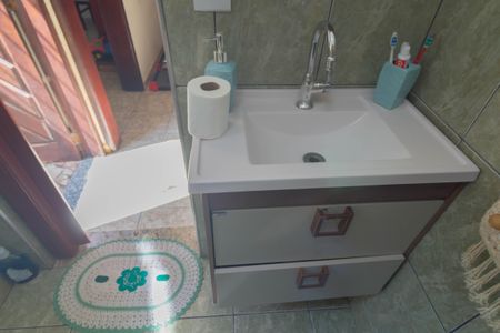 Casa à venda com 198m², 3 quartos e 4 vagas Casa à venda com 198m², 3 quartos e 4 vagasBanheiro 2