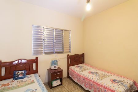 Casa à venda com 198m², 3 quartos e 4 vagas Casa à venda com 198m², 3 quartos e 4 vagasQuarto 2