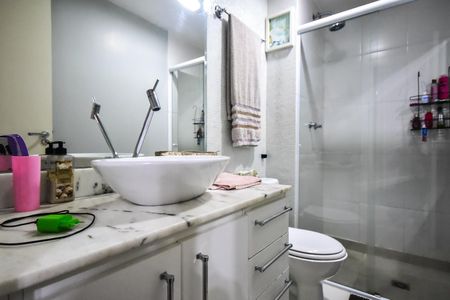 Apartamento à venda com 83m², 3 quartos e 2 vagasBanheiro Suíte