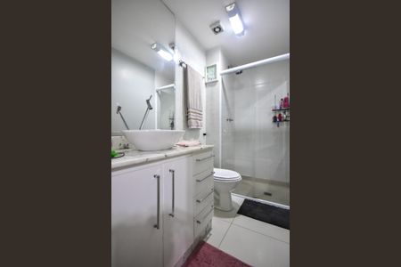 Apartamento à venda com 83m², 3 quartos e 2 vagasBanheiro Suíte