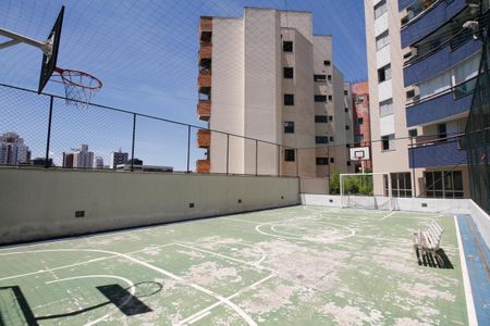 Apartamento à venda com 95m², 2 quartos e 2 vagas Apartamento à venda com 95m², 2 quartos e 2 vagasÁrea Comum - Quadra Poliesportiva