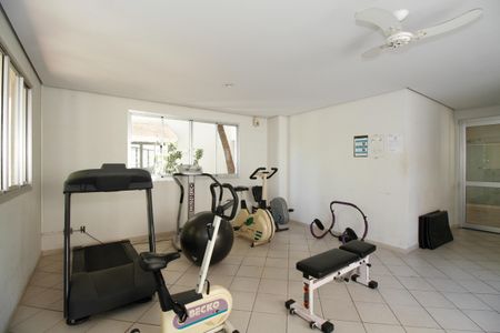 Apartamento à venda com 95m², 2 quartos e 2 vagas Apartamento à venda com 95m², 2 quartos e 2 vagasÁrea Comum - Academia