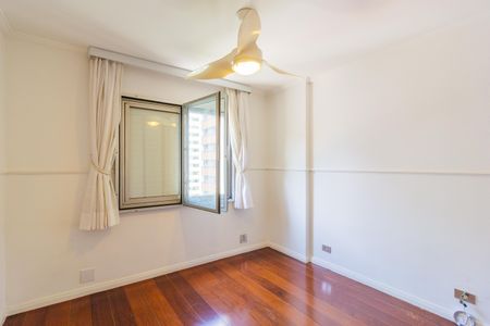 Apartamento para alugar com 108m², 2 quartos e 2 vagasQuarto