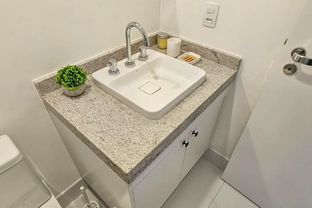 Apartamento para alugar com 28m², 1 quarto e sem vaga Apartamento para alugar com 28m², 1 quarto e sem vagaBanheiro