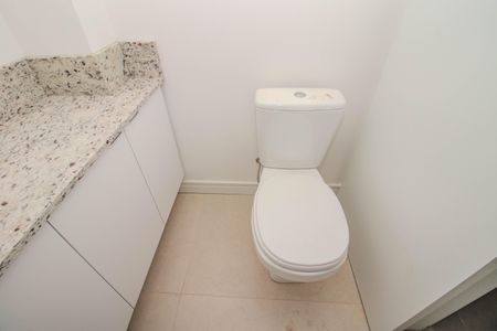 Casa à venda com 193m², 3 quartos e 4 vagas Casa à venda com 193m², 3 quartos e 4 vagasLavabo