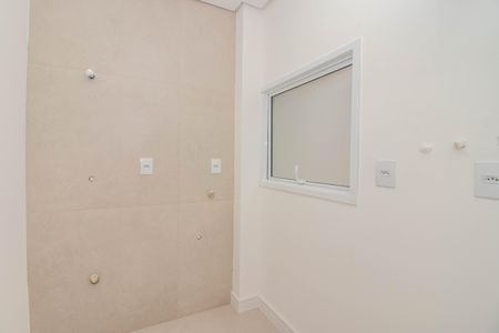 Casa à venda com 193m², 3 quartos e 4 vagas Casa à venda com 193m², 3 quartos e 4 vagasCozinha e Área de Serviço