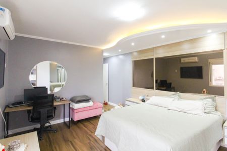 Apartamento à venda com 230m², 3 quartos e 2 vagas Apartamento à venda com 230m², 3 quartos e 2 vagasSuíte