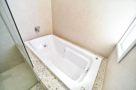 Casa à venda com 198m², 3 quartos e 2 vagasBanheiro da Suíte 1