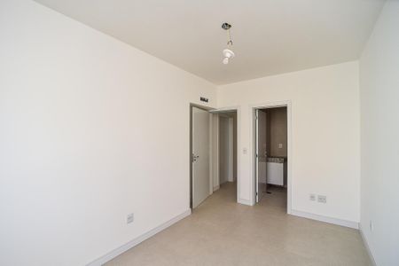 Casa à venda com 198m², 3 quartos e 2 vagasSuíte 3