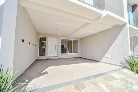 Casa à venda com 198m², 3 quartos e 2 vagasGaragem