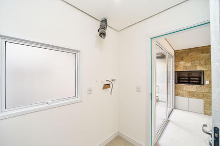 Casa à venda com 198m², 3 quartos e 2 vagasLavanderia