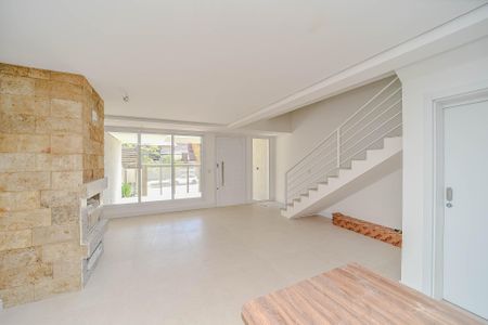 Sala de casa à venda com 3 quartos, 198m² em Jardim Itu, Porto Alegre