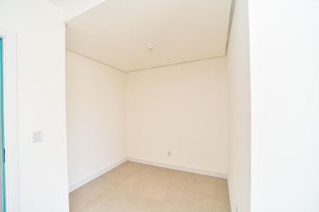 Casa à venda com 198m², 3 quartos e 2 vagasSuíte 1