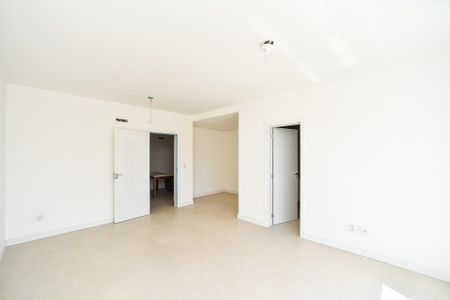 Casa à venda com 198m², 3 quartos e 2 vagasSuíte 1