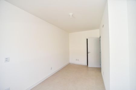 Casa à venda com 198m², 3 quartos e 2 vagasSuíte 2