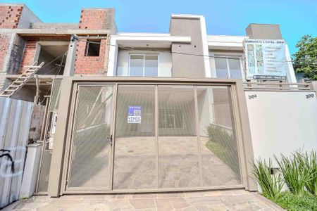 Casa à venda com 198m², 3 quartos e 2 vagasFachada