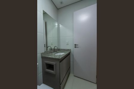 Apartamento à venda com 71m², 2 quartos e 1 vaga Apartamento à venda com 71m², 2 quartos e 1 vagaBanheiro Social