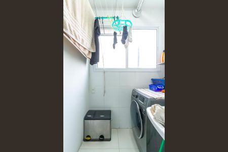 Apartamento à venda com 71m², 2 quartos e 1 vaga Apartamento à venda com 71m², 2 quartos e 1 vagaÁrea de Serviço