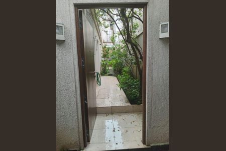 Casa à venda com 3 quartos, 190m² em Mirandópolis, São Paulo