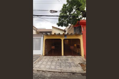 Casa à venda com 140m², 2 quartos e 2 vagasFachada