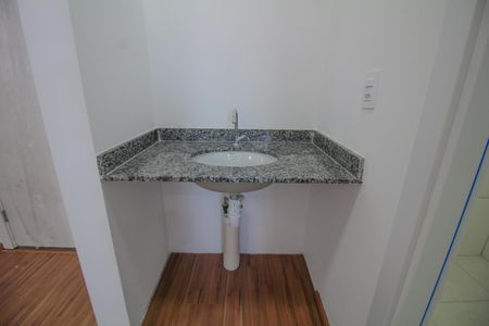 Apartamento para alugar com 37m², 2 quartos e sem vaga Apartamento para alugar com 37m², 2 quartos e sem vagaBanheiro