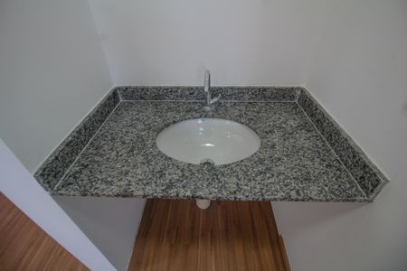 Apartamento para alugar com 37m², 2 quartos e sem vaga Apartamento para alugar com 37m², 2 quartos e sem vagaBanheiro