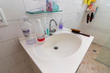 Apartamento à venda com 90m², 2 quartos e sem vaga Apartamento à venda com 90m², 2 quartos e sem vagaBanheiro