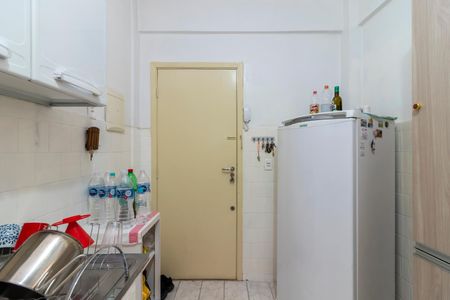 Apartamento à venda com 90m², 2 quartos e sem vaga Apartamento à venda com 90m², 2 quartos e sem vagaCozinha