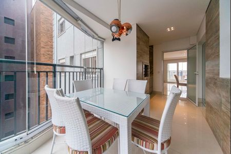 Apartamento à venda com 161m², 3 quartos e 3 vagasÁrea Gourmet