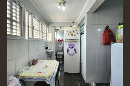 Apartamento à venda com 94m², 3 quartos e 1 vagaÁrea de Serviço