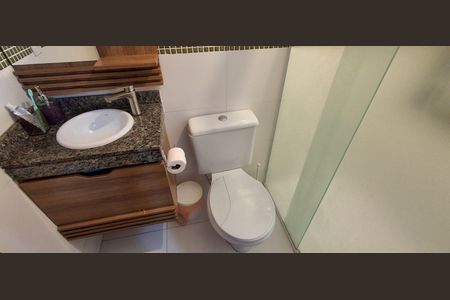 Apartamento à venda com 70m², 2 quartos e 1 vaga Apartamento à venda com 70m², 2 quartos e 1 vagaBanheiro da Suíte