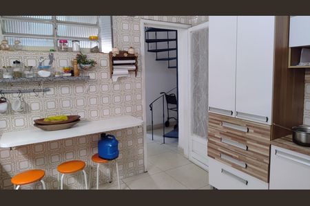 Casa à venda com 400m², 3 quartos e 6 vagasCozinha