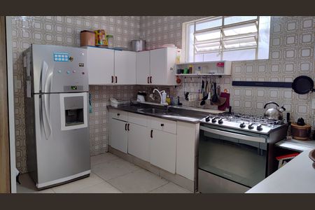 Casa à venda com 400m², 3 quartos e 6 vagasCozinha