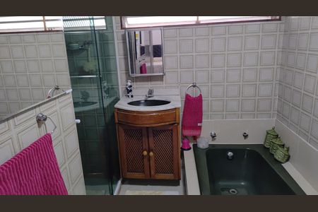 Casa à venda com 400m², 3 quartos e 6 vagasBanheiro da Suíte