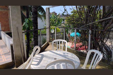 Casa à venda com 400m², 3 quartos e 6 vagasTerraço