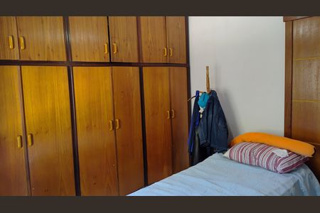 Casa à venda com 400m², 3 quartos e 6 vagasQuarto 2