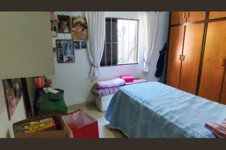 Casa à venda com 400m², 3 quartos e 6 vagasQuarto 2