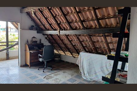 Casa à venda com 400m², 3 quartos e 6 vagasSótão