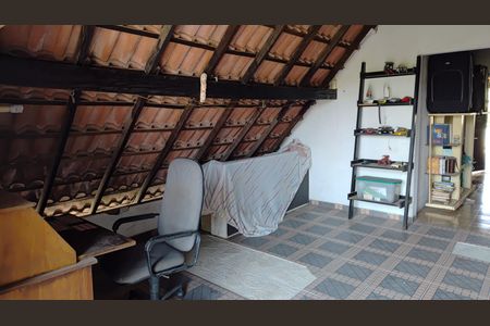 Casa à venda com 400m², 3 quartos e 6 vagasSótão