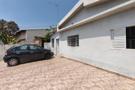 Casa à venda com 195m², 3 quartos e 3 vagas Casa à venda com 195m², 3 quartos e 3 vagasQuintal - Garagem