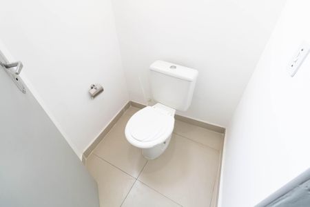 Casa para alugar com 320m², 2 quartos e 2 vagasLavabo 