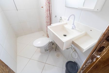 Casa para alugar com 320m², 2 quartos e 2 vagasEdicula