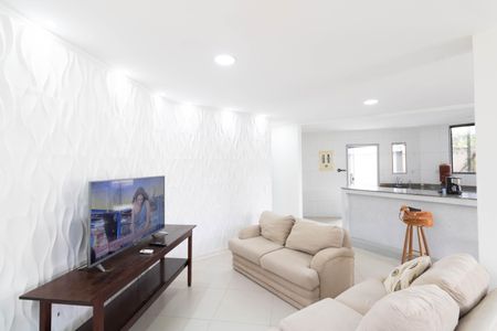 Casa para alugar com 320m², 2 quartos e 2 vagasSala/Cozinha