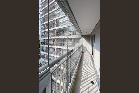 Apartamento para alugar com 38m², 1 quarto e 1 vagaVaranda