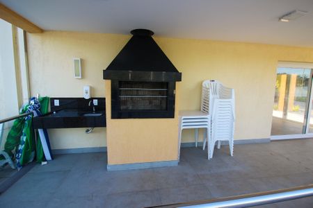 Casa de condomínio à venda com 95m², 3 quartos e 2 vagas Casa de condomínio à venda com 95m², 3 quartos e 2 vagasÁrea comum - Churrasqueira