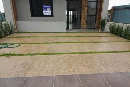 Casa de condomínio à venda com 95m², 3 quartos e 2 vagas Casa de condomínio à venda com 95m², 3 quartos e 2 vagasFachada