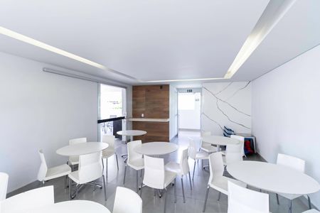 Apartamento à venda com 55m², 2 quartos e 2 vagasÁrea comum - Salão de festas