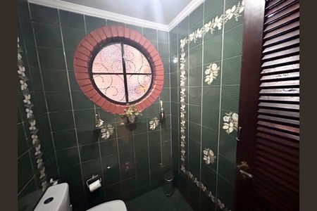 Casa à venda com 107m², 3 quartos e 2 vagas Casa à venda com 107m², 3 quartos e 2 vagasBanheiro 1