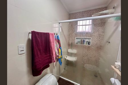 Casa à venda com 107m², 3 quartos e 2 vagas Casa à venda com 107m², 3 quartos e 2 vagasBanheiro 2