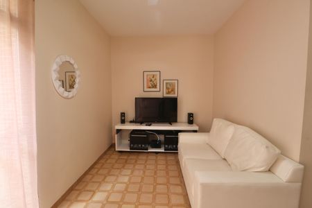 Sala de apartamento para alugar com 3 quartos, 76m² em Jardim Belmar, Guarujá